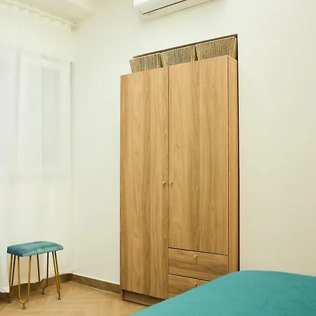 Zemra Room&apartment Affittacamere 3*